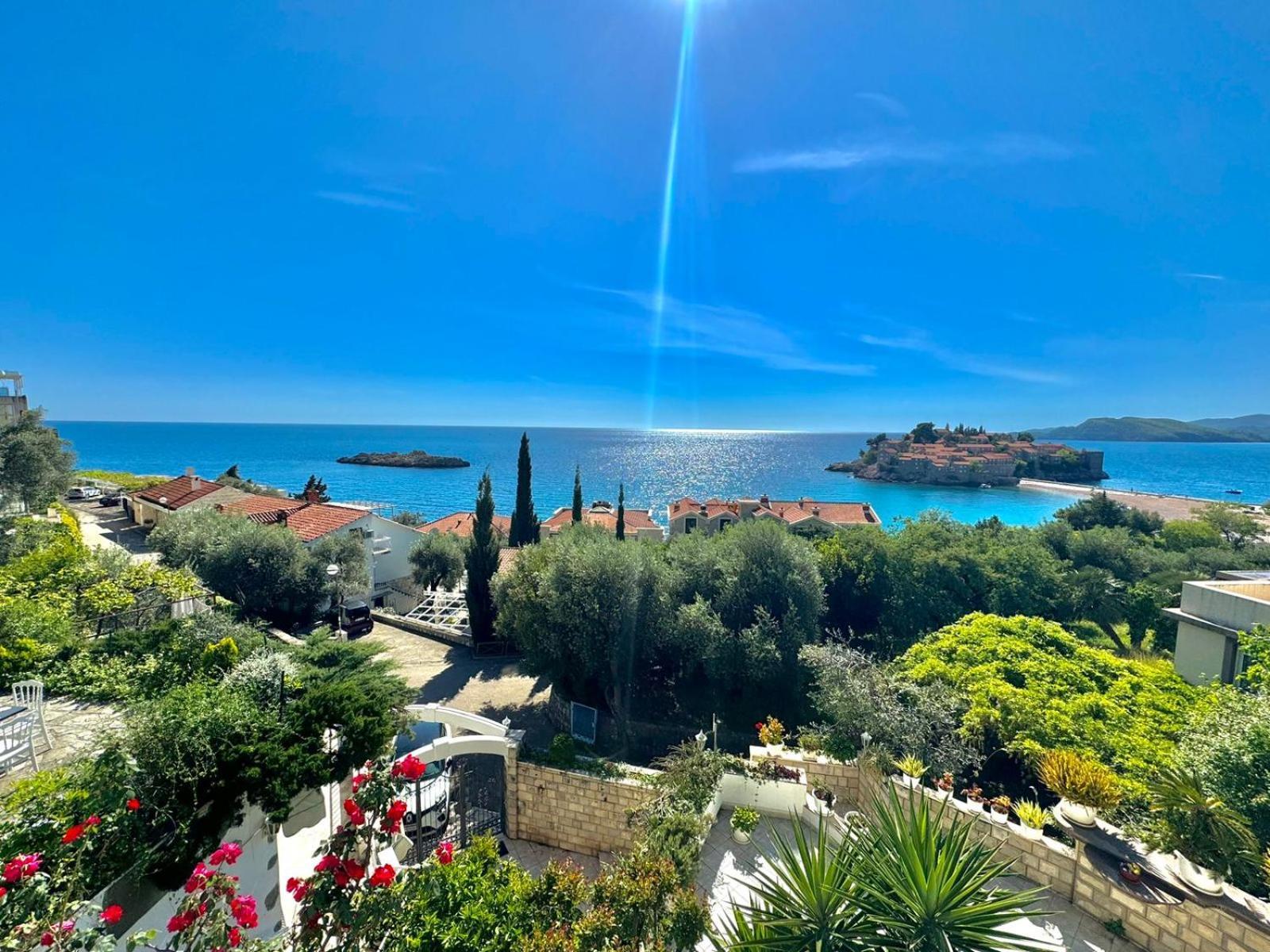 Sun Rose Apartments Sveti Stefan Exteriér fotografie