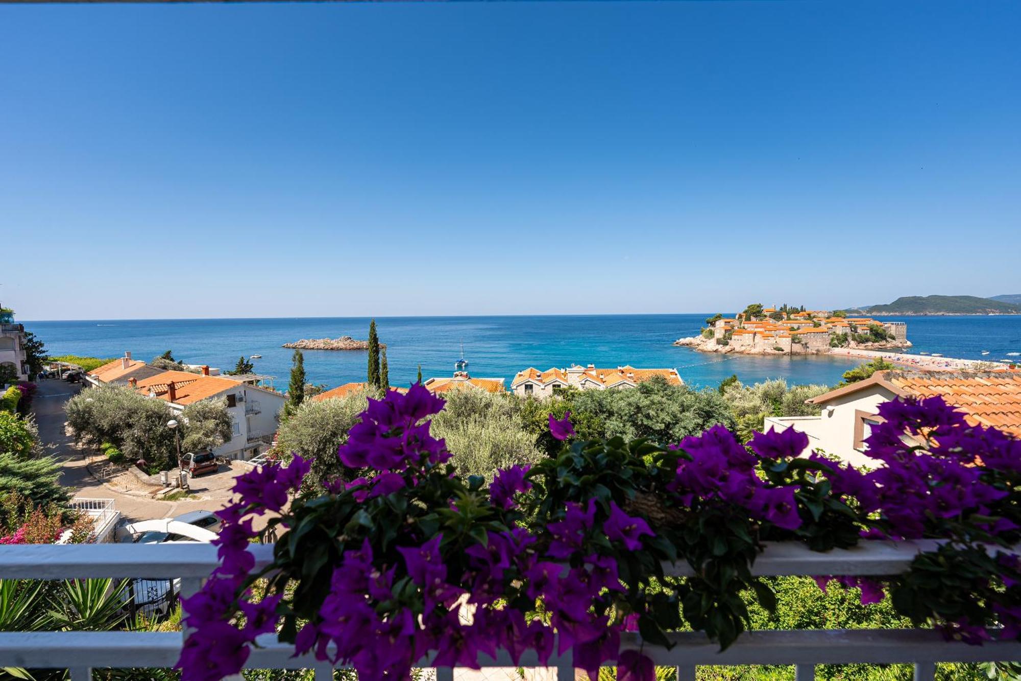 Sun Rose Apartments Sveti Stefan Pokoj fotografie