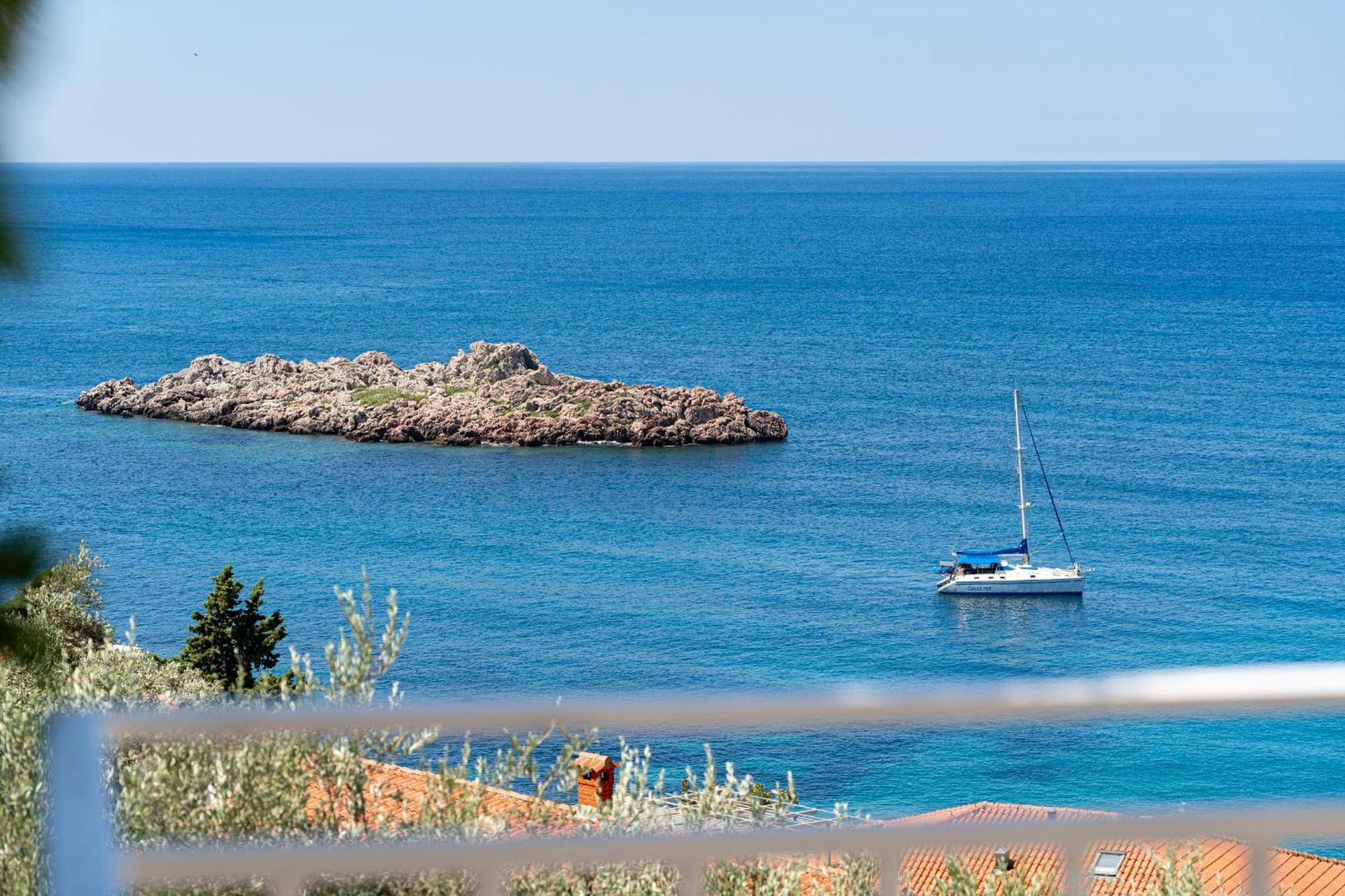 Sun Rose Apartments Sveti Stefan Pokoj fotografie