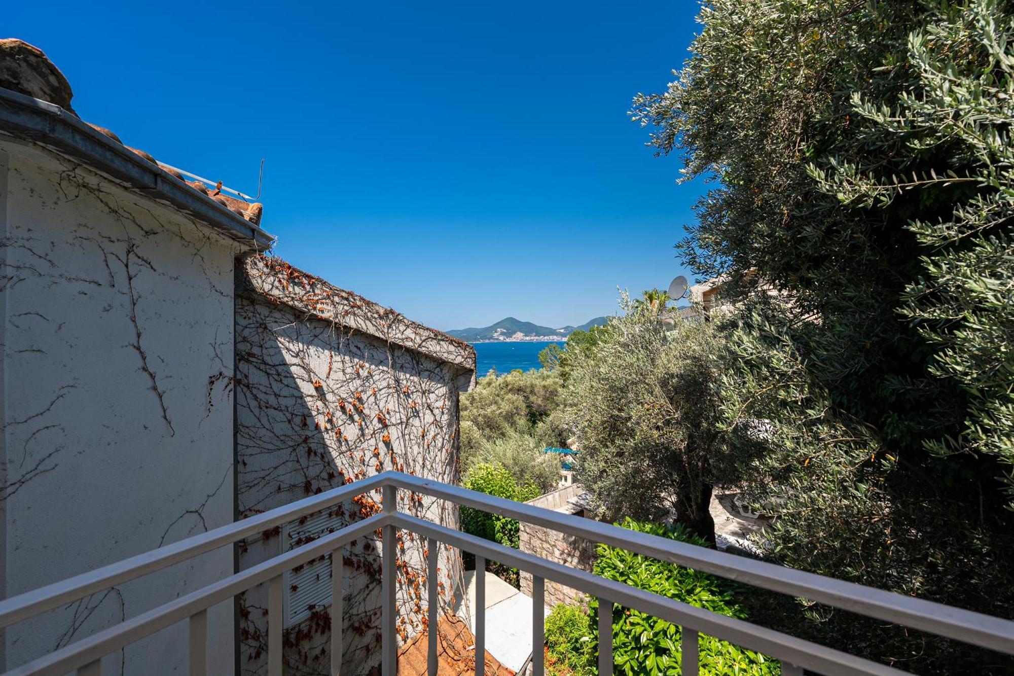 Sun Rose Apartments Sveti Stefan Pokoj fotografie