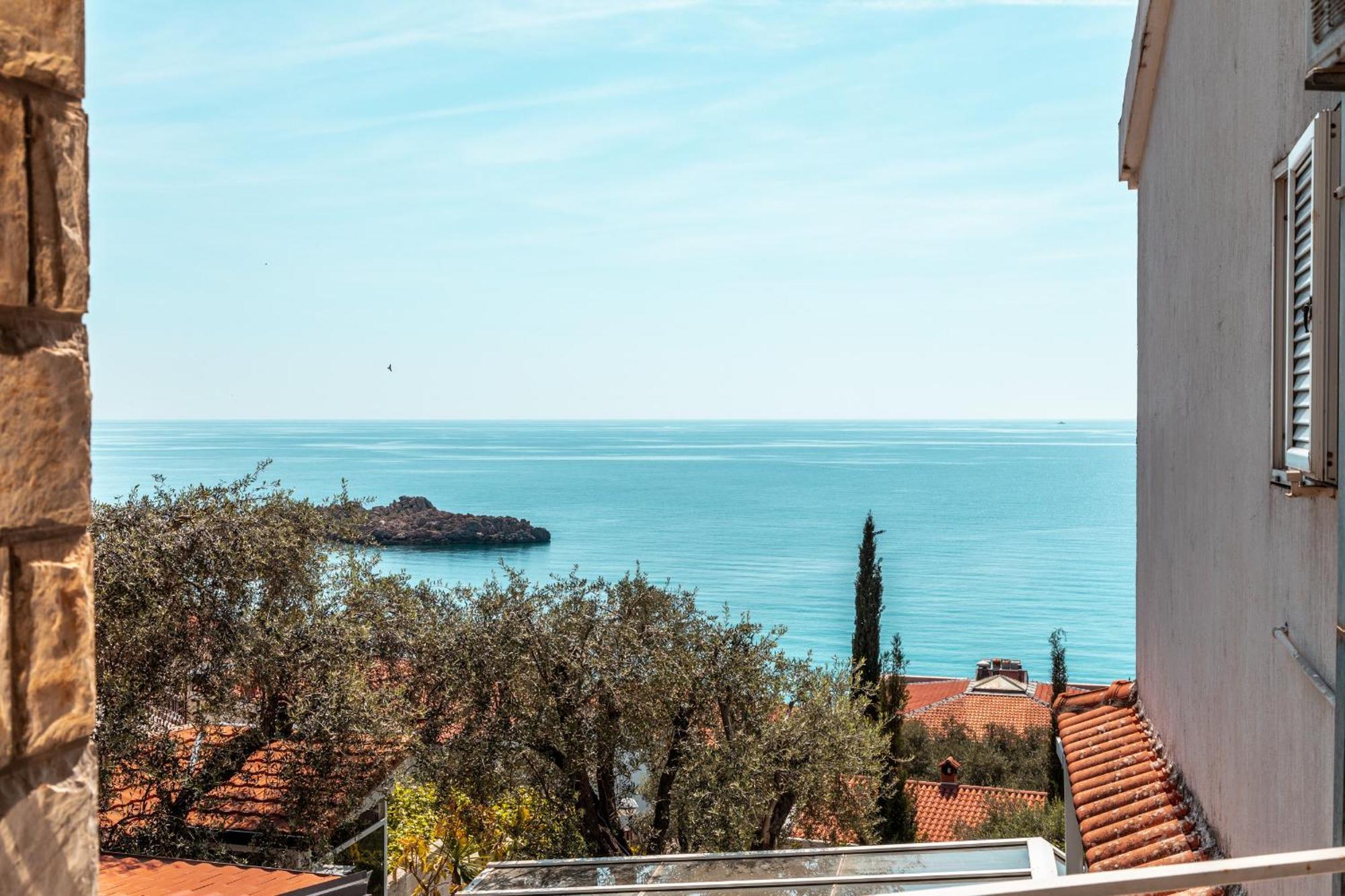 Sun Rose Apartments Sveti Stefan Pokoj fotografie